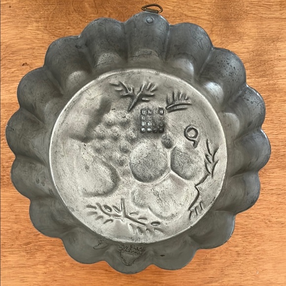 Vintage Copper Decorative Mold - Picture 5 of 5